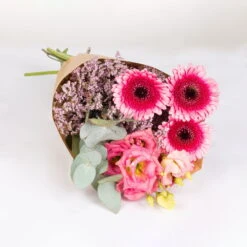 Gemischter Blumenbund 'Glücksmoment' Inkl. Gratis Grußkarte 6 Gemischter Blumenbund 'Glücksmoment' Inkl. Gratis Grußkarte -Compo Geschaft 1025700003 DIY Mixbund Gluecksmoment Gerbera Lisianthus Euka Statice 1 94525