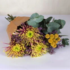 Gemischter Blumenbund 'Baltazar' Inkl. Gratis Grußkarte 7 Gemischter Blumenbund 'Baltazar' Inkl. Gratis Grußkarte -Compo Geschaft 1025700010 DIY Mixbund Baltazar Chrysanth Craspedia Euka Statice 2 94432