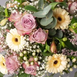 Blumenstrauß 'Stockholm' Inkl. Gratis Grußkarte -Compo Geschaft 1110600097 strauss stockholm setting 1 121239